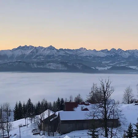 59, W Gorcach Z Pieknym Widokiem Na Tatry I Jezioro Czorsztynskie Huba