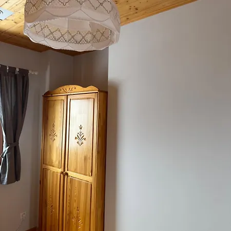 59, W Gorcach Z Pieknym Widokiem Na Tatry I Jezioro Czorsztynskie Huba
